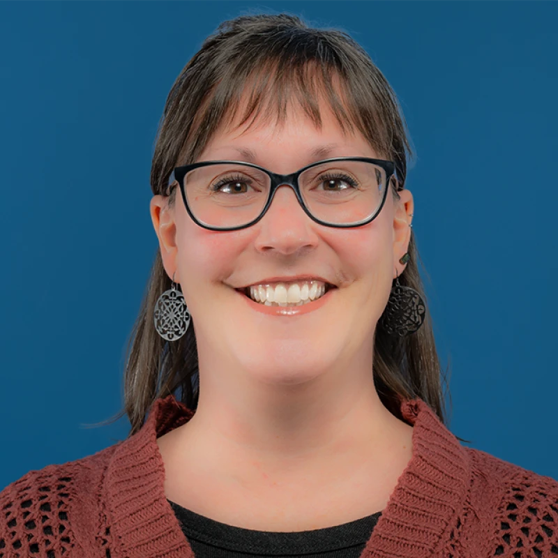 Headshot of Stephanie Phares